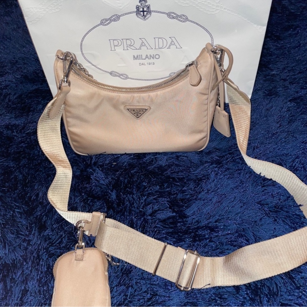 Prada 2005 re edition - Picture 2 of 8